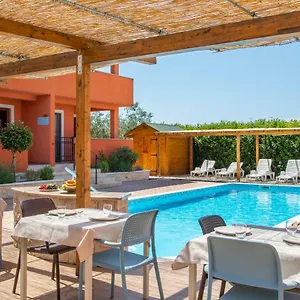 https://hotel-natura-vilanija.in-istria.net