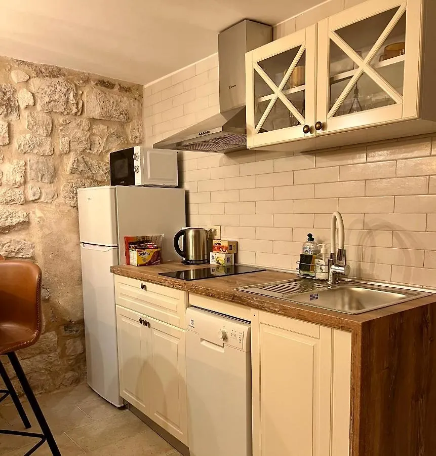 Dimora Picco Bello Trogir 3*,